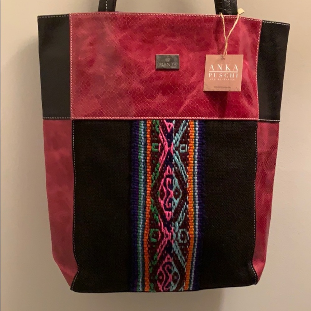Handbags - Picture 2 of 5